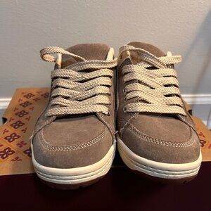 Suede Sneakers in Beige/Tan